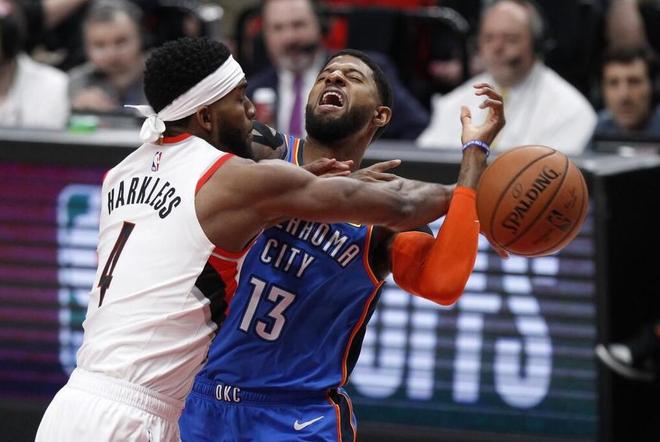 开云体育平台APP-雷霆双枪体现默契，取得重要胜利