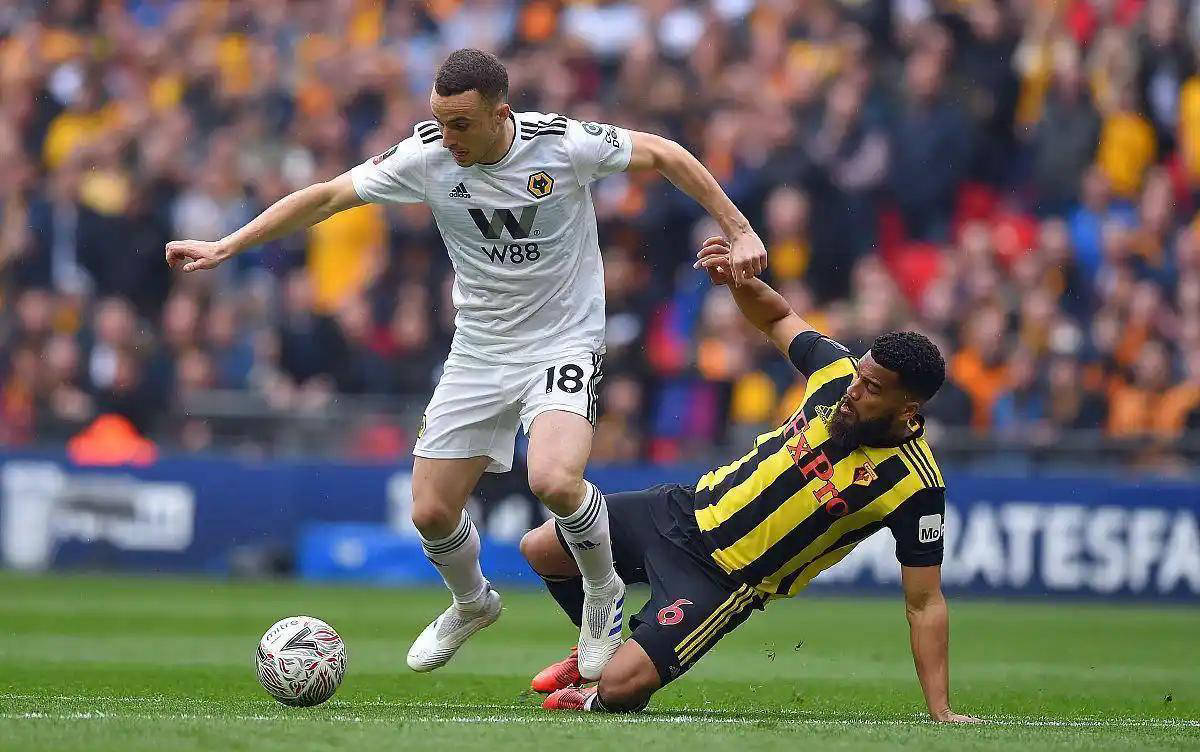 诺里奇客场大胜伯恩茅斯，取得保级关键胜利