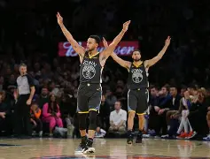 开云体育官方网站-勇士逆转狂胜雷霆，晋级西部决赛