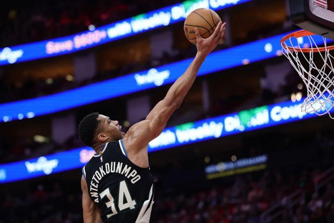 开云体育官网-雄鹿胜太阳，阿德托昆博砍下35+12的简单介绍