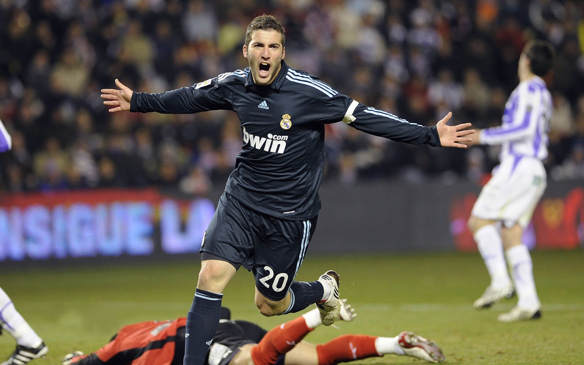 开云体育-唯一性的双重奏，当莱沃德遇见奥地利奇迹